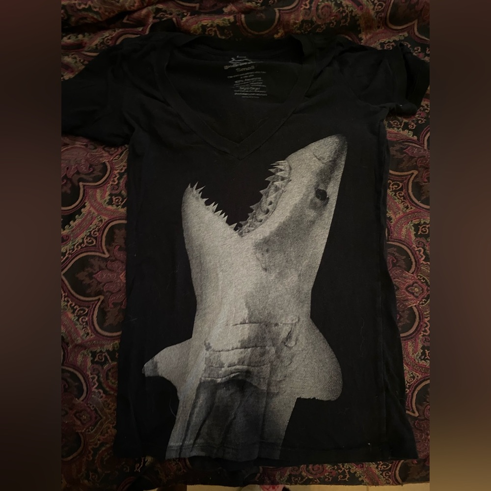 Shark v neck
